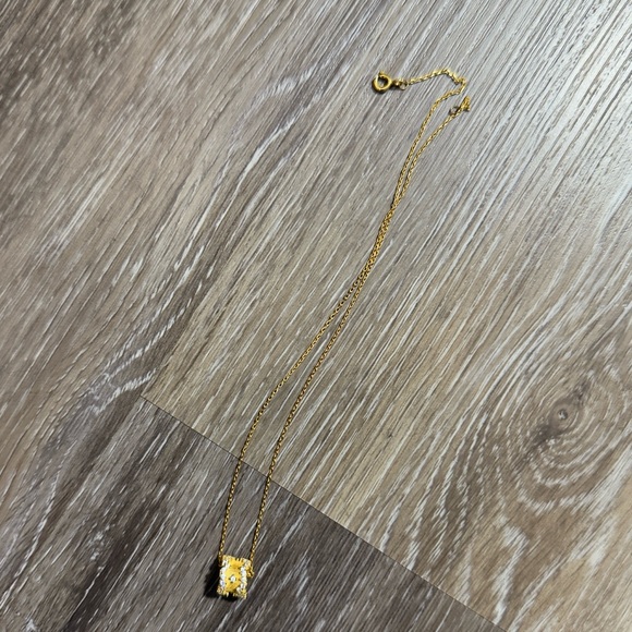 Gold necklace - Picture 2 of 4